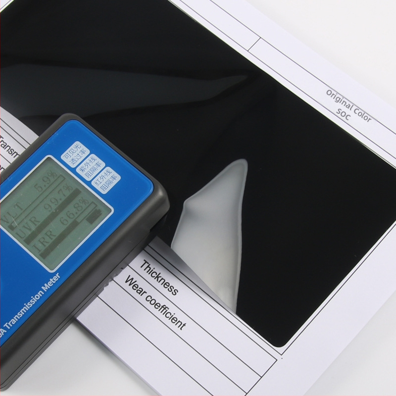 Solárny film na sklá auta – HD ostrosť, PET 2 mil, 6–75% priepustnosť svetla, 85–99% tepelné izolácie, 99% UV ochrana, univerzálna kompatibilita