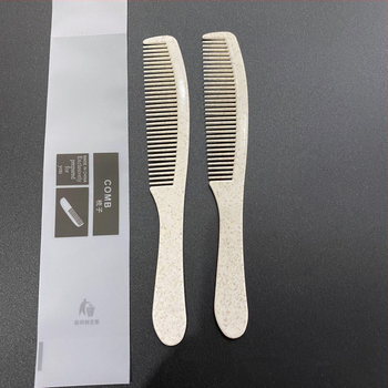 Jednorázový plastový hotelový hrebeň, jednoduchý štýl, prenosný na cestovanie