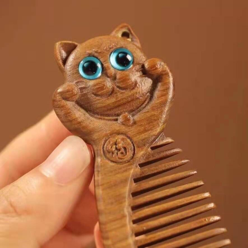 Fából készült macskás mintázatú fésű, szantálfa, hordozható