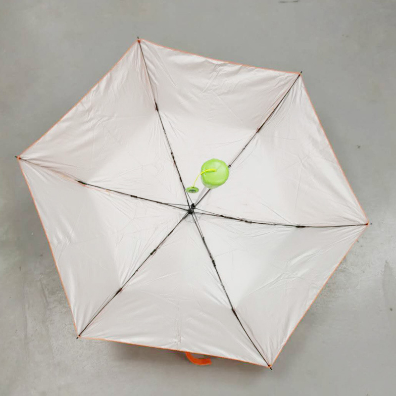 Παιδική ομπρέλα με 6 ακτίνες, 210T πολυεστερικό κάλυμμα, αλουμινένιες ακτίνες και άξονας, πλαστική λαβή