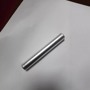 110 mm promjera aluminijskog skladišnog spremnika, mat završna obrada, logotip tiskom sitotiskom ili UV laserskim graviranjem, hermetički zatvoren