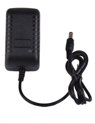 12V 2A tápegység LED világításhoz, masszírozókhoz és set-top boxokhoz