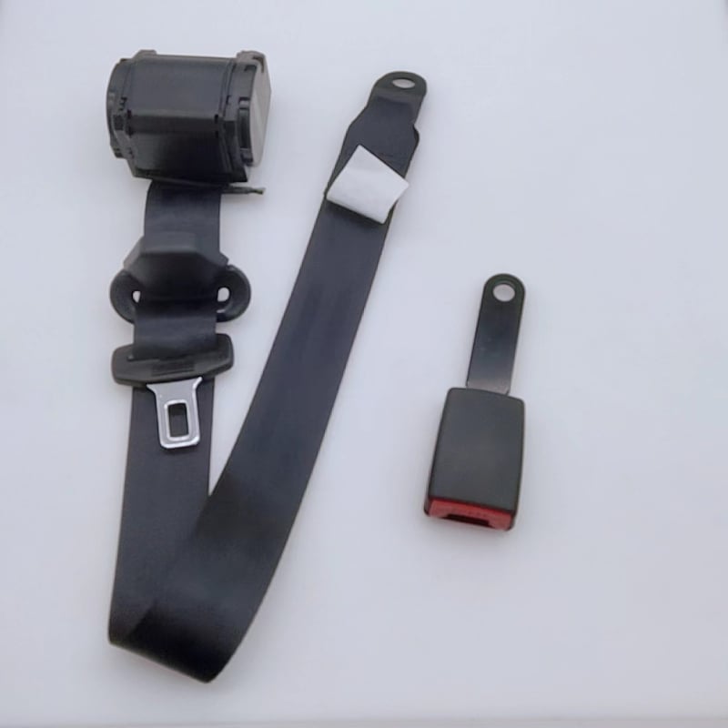 Automatsko uvlačenje trodijelnog sigurnosnog pojasa s nužnim zaključavanjem — Marka District good; Materijal: 45 čelična + visokokvalitetna poliesterska tkanina; Model: Automatsko uvlačenje trodijelnog pojasa