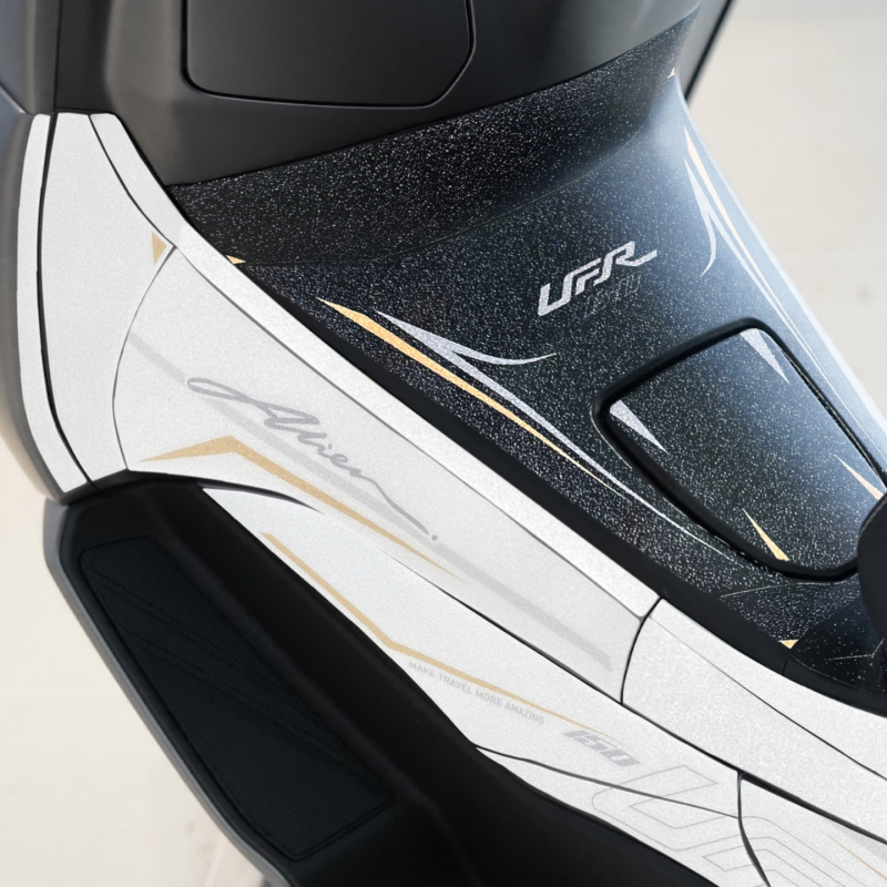 Autókarosszéria matrica, rajzfilm mintázat, anyag: matrica, felhelyezés: ragasztással, testreszabható feldolgozás: Igen