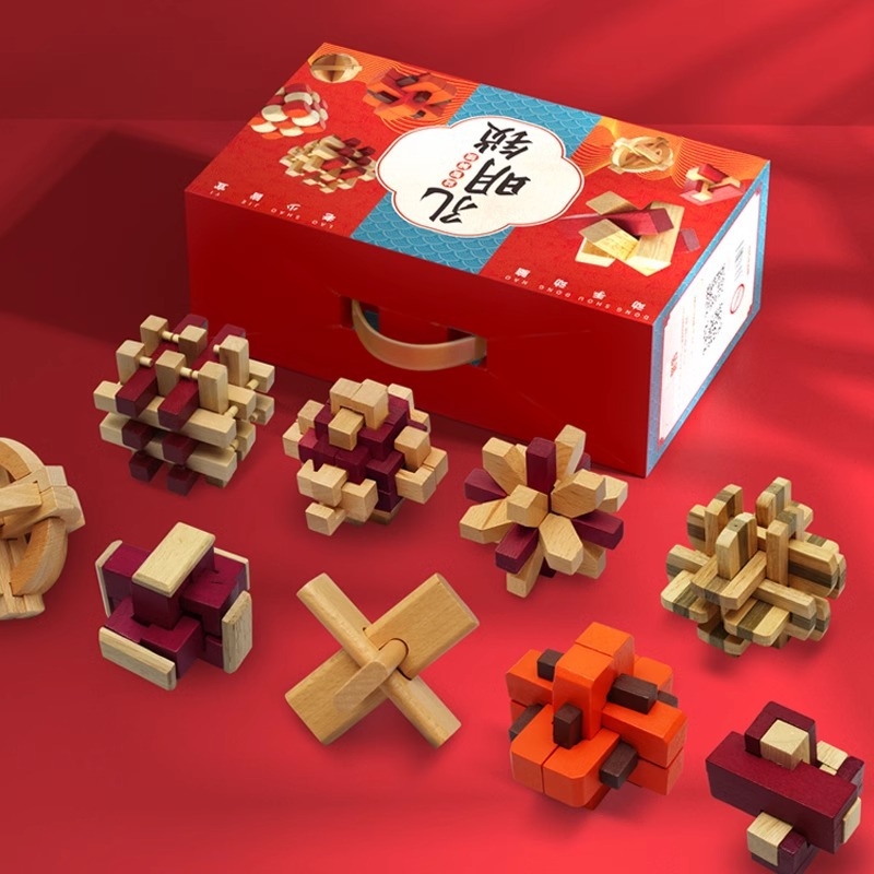 Drveni Kongming/Luban puzzle ključavnica set, prilagođen prema crtama, za uzrast 15–35 godina, pakiran u kutiju