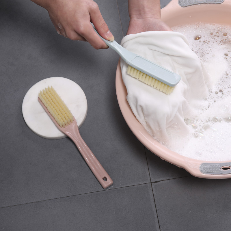Četka za cipele, plastična, model 1005, težina 45 g, pakiranje: 10 komada u jednoj OPP vrećici