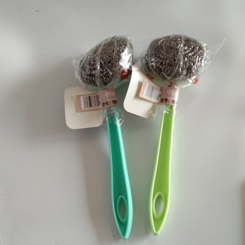 Plastična četka za lonce s kuglom od metalne žice i čistom kuglom