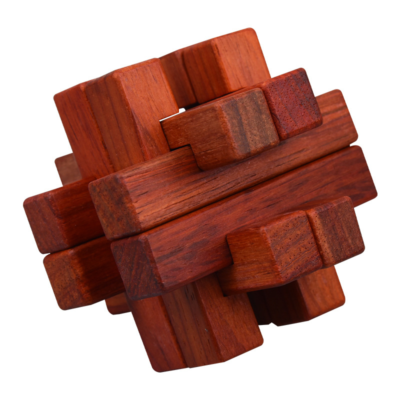 Drveni puzzle Kongming/Luban Lock za edukaciju, razvoj logičkog razmišljanja; Pogodno za uzrast 7–14 godina; Materijal: drvo; Funkcija: razvoj zagonetke; Kategorija: Kongming/Luban Lock; Pakiranje: plastično.