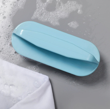 Plastična četka s mekanim dlačicama za čišćenje obuće i odjeće — uklanjanje nečistoća, materijal: plastične dlačice, moderan minimalistički stil