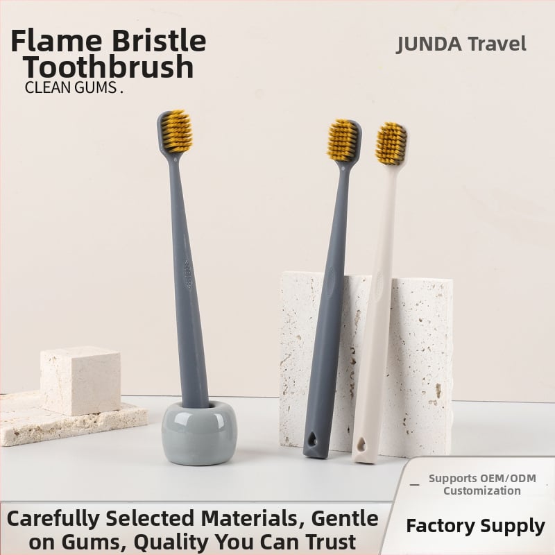 Μίας χρήσης οδοντόβουρτσα με πυκνή, ευρεία κεφαλή и μαλακές τρίχες σε σχήμα φλόγας, ατομικά συσκευασμένη