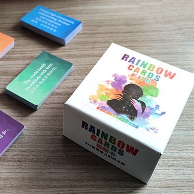 Karte za stolnu igru – teme ozdravljenja i samopomoći; Brend: Happy House; Materijal: papir; Pakiranje: kutija; Pogodno za dobne skupine 7–14, 15–35, 36–60 i 61+