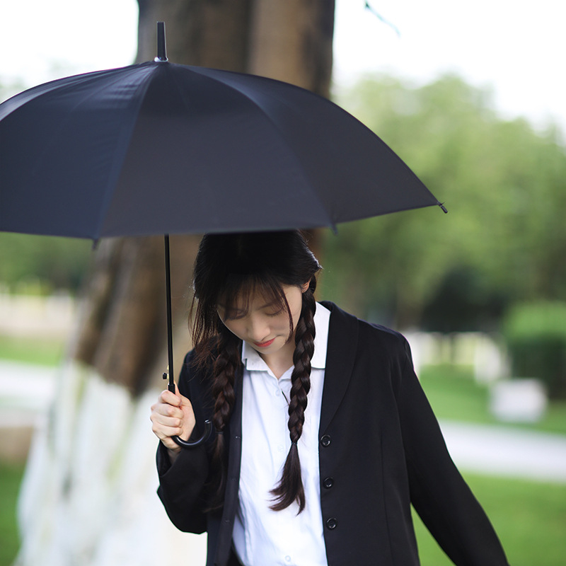 Umbrelă cu mâner lung, țesătură din plastic, 8 spițe din oțel, deschidere manuală, logo imprimat