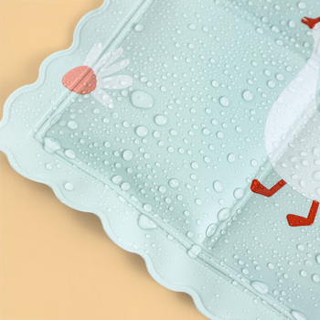 Pastorális karikatúra dizájnnal rendelkező vízzel töltött hűtőpad, PVC anyag, tömeg 500–600 g, csomagolás 40 darab, testreszabás elérhető