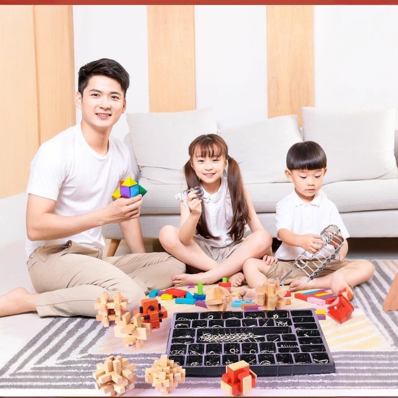 Kongming/Luban devetlanični puzzle set za razvoj logičkog razmišljanja – metalna konstrukcija, uzrast 7–14 godina.