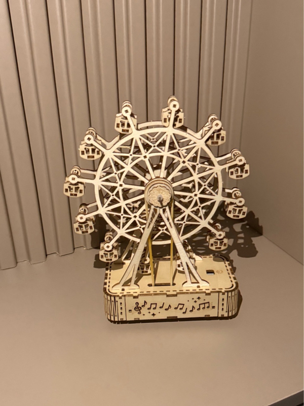 Cutie muzicală din lemn cu design de violoncel, blocuri asamblate manual, gravură, imprimare logo disponibil