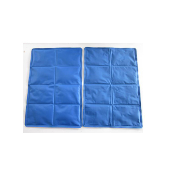 Yi Shun Ледена подложка за домашни любимци – двуразделен дизайн, найлонова тъкан, ледени кристали за охлаждане