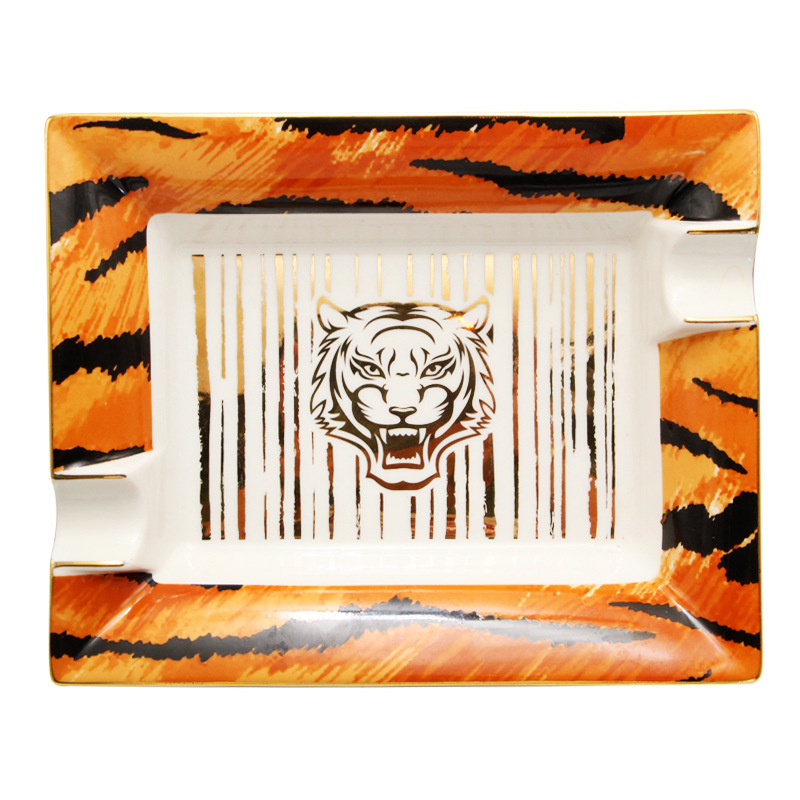 Scrumieră ceramică pentru țigări, cu motiv tigru pentru doi, cutie cu 10 buc.