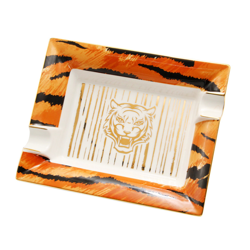 Scrumieră ceramică pentru țigări, cu motiv tigru pentru doi, cutie cu 10 buc.