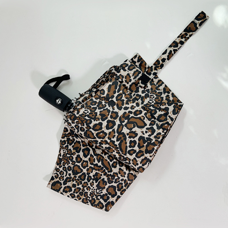 Leopard uzorak vintage sklopivi kišobran, 8 rebara, tkanina 190T, ručno otvaranje, automatsko zatvaranje