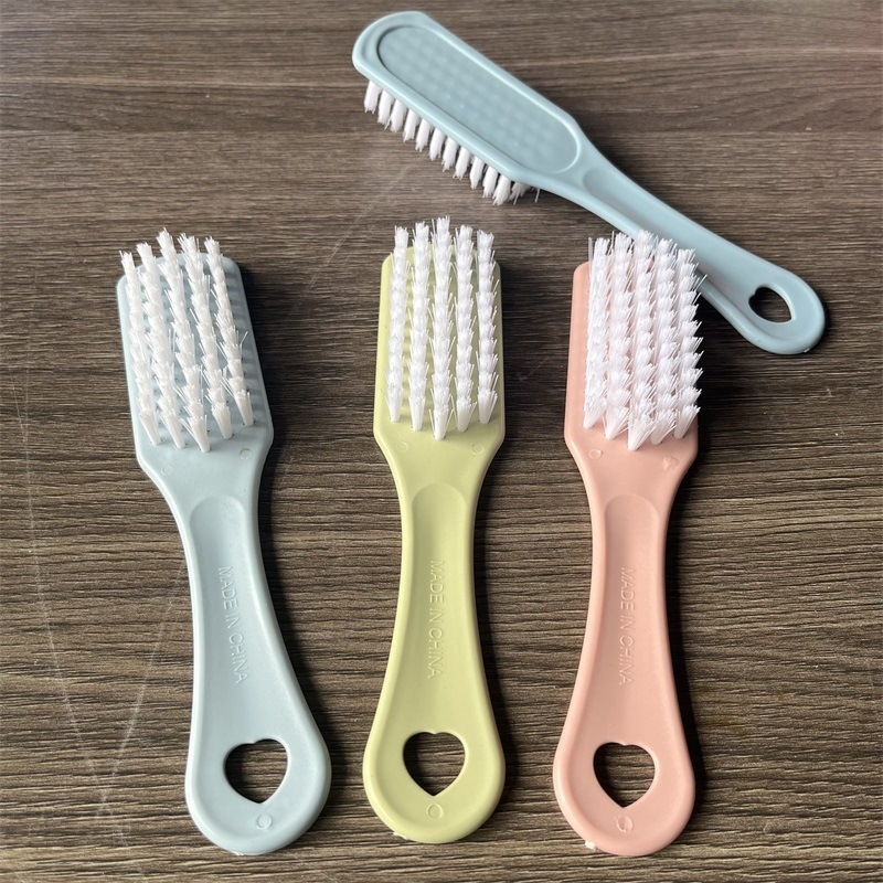 Set četki za cipele – 10 komada, mekane čekinje, duga plastična drška za čišćenje