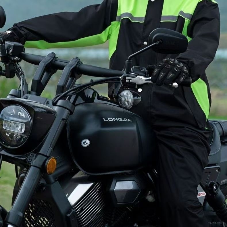 Kišni komplet za motocikl – potpuno vodootporan kaput i odvojene hlače