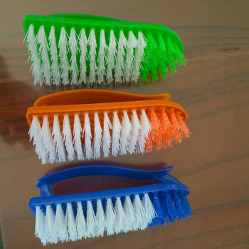 Četka za cipele s tvrdim plastičnim vlaknima, model JK-2011, za uklanjanje mrlja