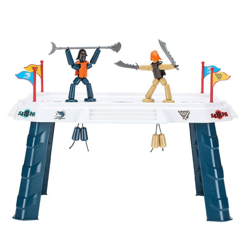 Plastična društvena igra za djecu 4–6 godina, s borbenim režimom i interaktivnom igrom, potiče razmišljanje, koordinaciju ruka-oko i kognitivne sposobnosti.