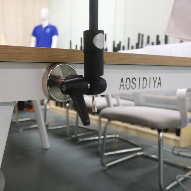 Magnetski golf kišobran s dvostrukom zaštitom od sunca i kiše, 8 rebara od vlaknastog materijala, automatsko otvaranje, ručka od legure