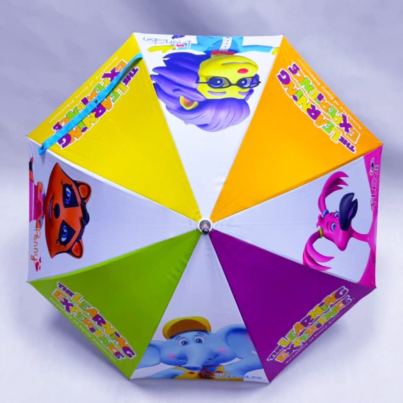 Reklamna kišobran s zakrivljenom drškom od drveta, automatsko otvaranje, 8 rebara od vlaknastog okvira, prilagodljiva digitalna štampa