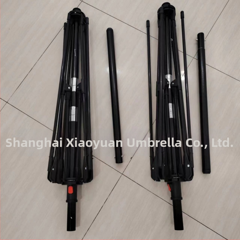 Preklopna barijera u kišobrana s 4 rebara, poliester tkanina, središnja šipka od čelika i aluminijska ručka
