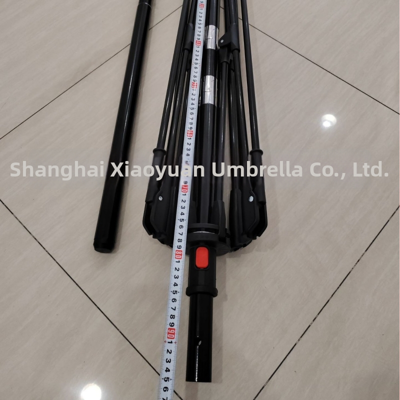 Preklopna barijera u kišobrana s 4 rebara, poliester tkanina, središnja šipka od čelika i aluminijska ručka