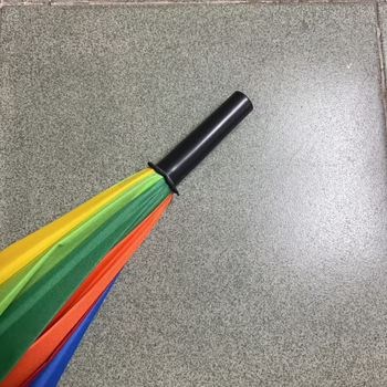 Kišni kišobran s 16 ojačanih šipki, automatsko otvaranje, metalni okvir, plastična ručka, otporan materijal platna