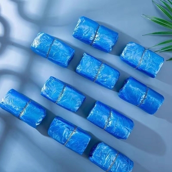 Műanyag cipővédők, megnövelt vastagságú, vízálló, kopásálló és csúszásmentes, beltéri használatra