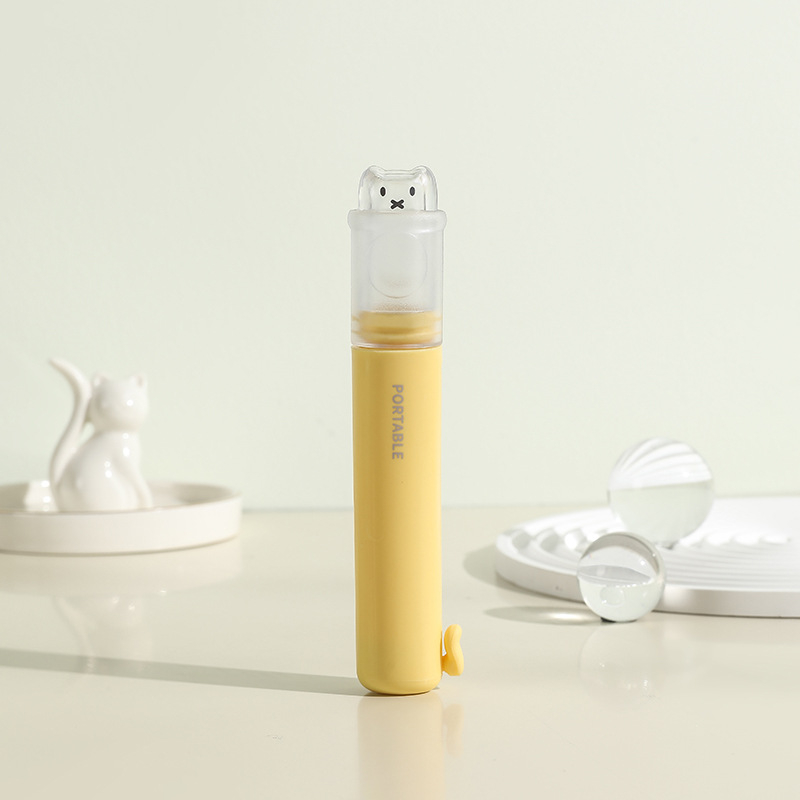 Kia Οδοντόβουρτσα ταξιδιού δύο σε ένα με αποθήκευση οδοντόπαστας, πλαστικό, απαλές τρίχες, μοτίβο: γλυκό, στυλ καρτούν