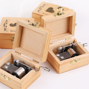 Cutie muzicală din lemn cu manetă – stil retro, personalizabilă, cu logo tipărit