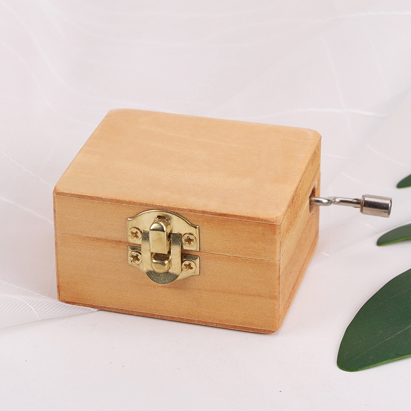 Cutie muzicală din lemn cu manetă – stil retro, personalizabilă, cu logo tipărit