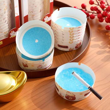 Cenușar de unică folosință din spumă pentru birouri, afaceri, hoteluri și cafenele — Material: hârtie de bază + polietilenă + rășină absorbantă de apă; Unică folosință: Da; Anti-ash; Origine: Zhejiang, China; Cantitate în cutie: 40