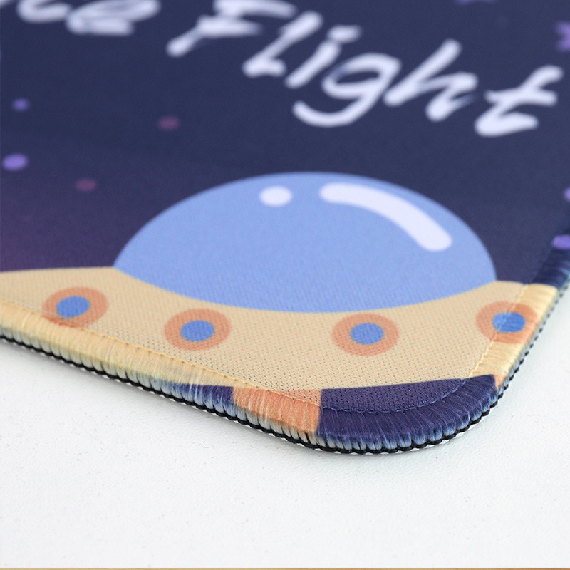 Pad de mouse pentru gaming cu temă anime, material textil + cauciuc, suprafață antiderapantă, transfer termic, logo personalizat