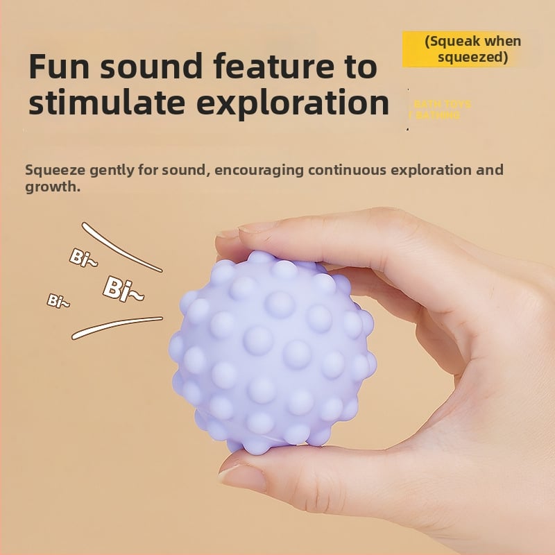 Jucărie de baie pentru bebeluți — minge moale din vinil pentru prindere, percepție tactilă, dezvoltă vederea și auzul (Material: vinil; Vârsta: 3–6 ani)