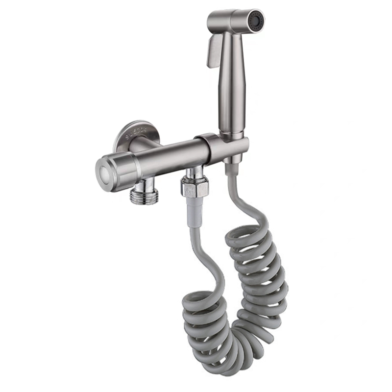 3160 Beépített, multifunkcionális vécéöblítő, magas nyomású pisztollyal, 201 rozsdamentes acél, egy bemenet – két kimenet, szögletes szelep