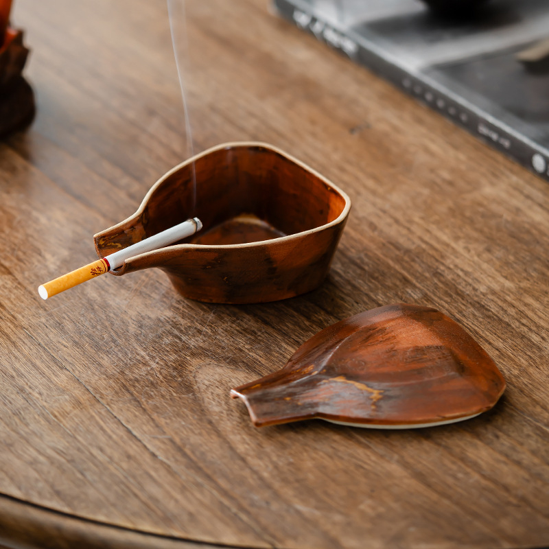 Scrumieră ceramică pentru trabucuri cu capac, protecție împotriva vărsării cenușii, decor retro creativ, slot pentru trabucuri