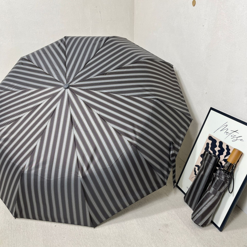 Automatski sklopivi kišobran s 10 rebara, drška od masivnog drveta, 210T tkanina