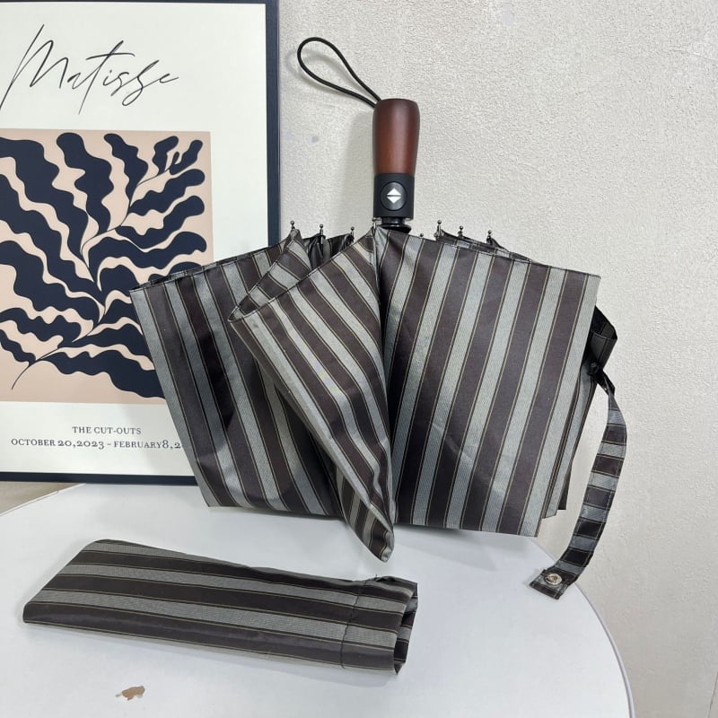 Automatski sklopivi kišobran s 10 rebara, drška od masivnog drveta, 210T tkanina