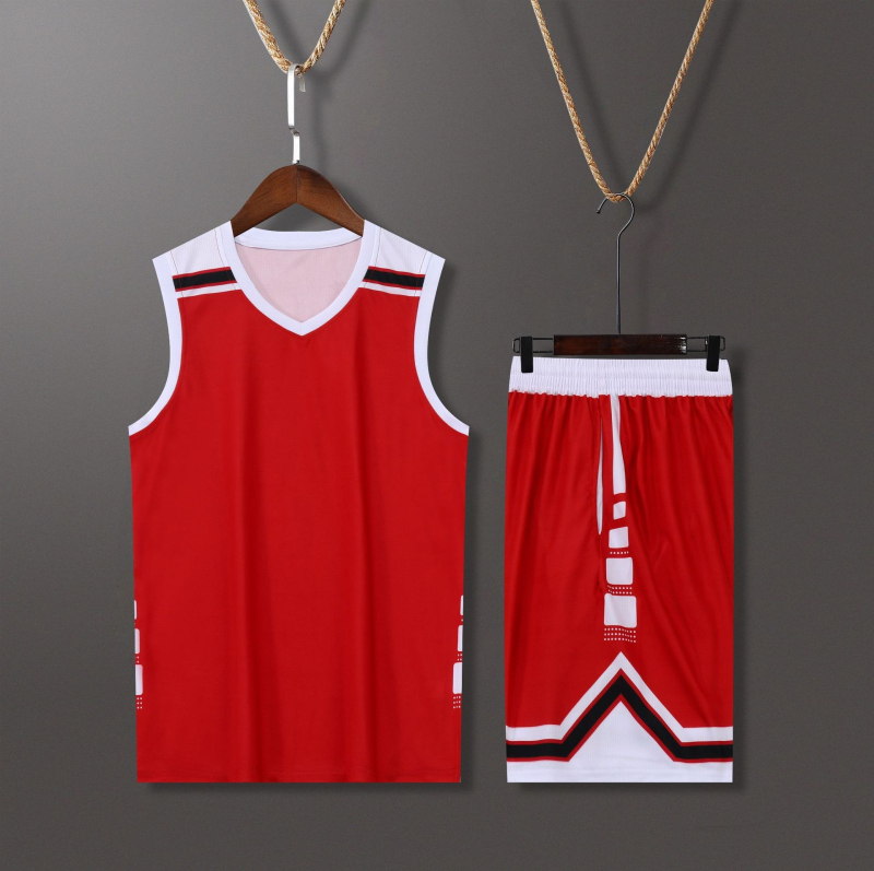 Férfi kosárlabda nyári garnitúra – poliészter anyagú, bélés poliészterrel, alkalmas edzésekre és mérkőzésekre.