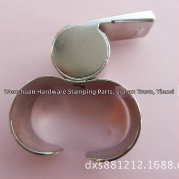 FOX40 kovová píšťalka pre rozhodcov a súťaže, možnosť prispôsobenia loga