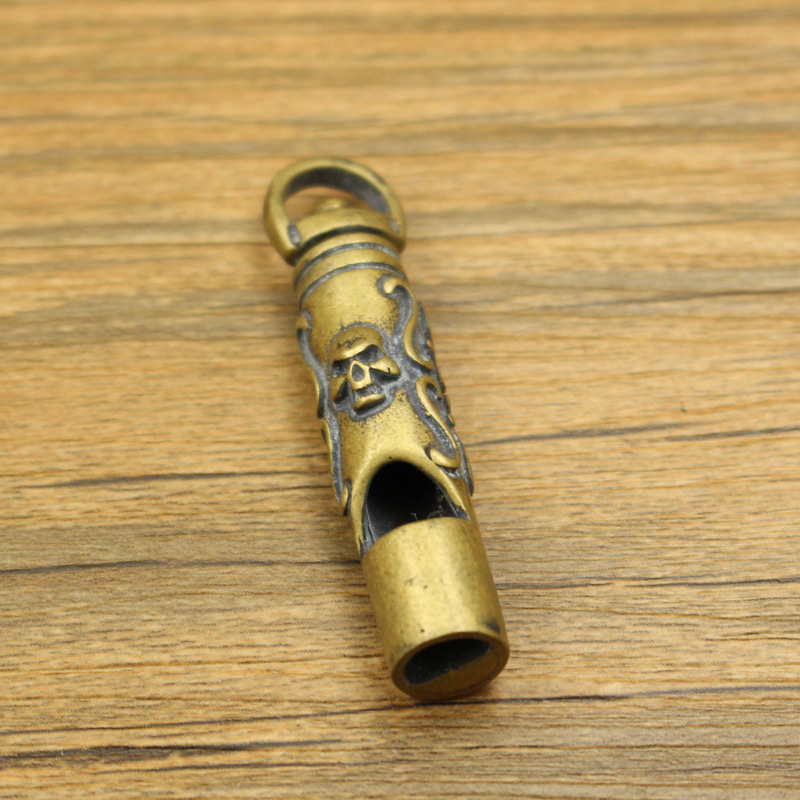 Медна свирка с висулка, отпечатано лого, опаковка 500 бр., за спорт и открито ползване