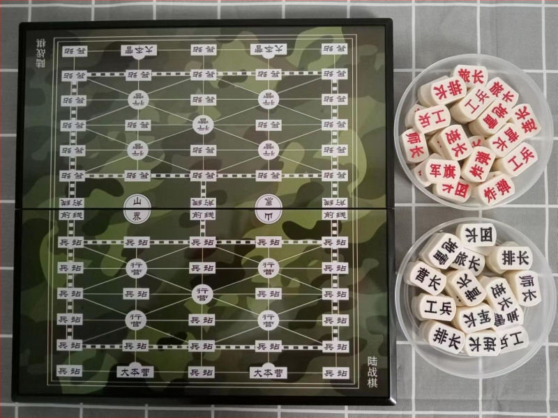 Magnetske vojne šahovske figure sa sklopivim pločom – plastične, za djecu 4–35 godina, obiteljska zabava