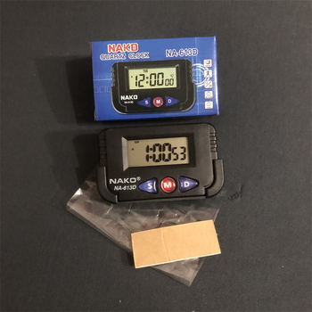 Електронен часовник с LCD дисплей, правоъгълен пластмасов корпус, аларма, хронограф и календар