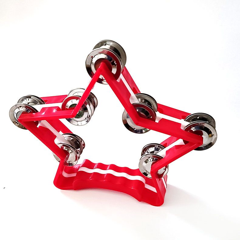 Műanyag csörgő ötágú csillag mintával, PP anyag, súly 185 g, 4–6 éves gyermekeknek