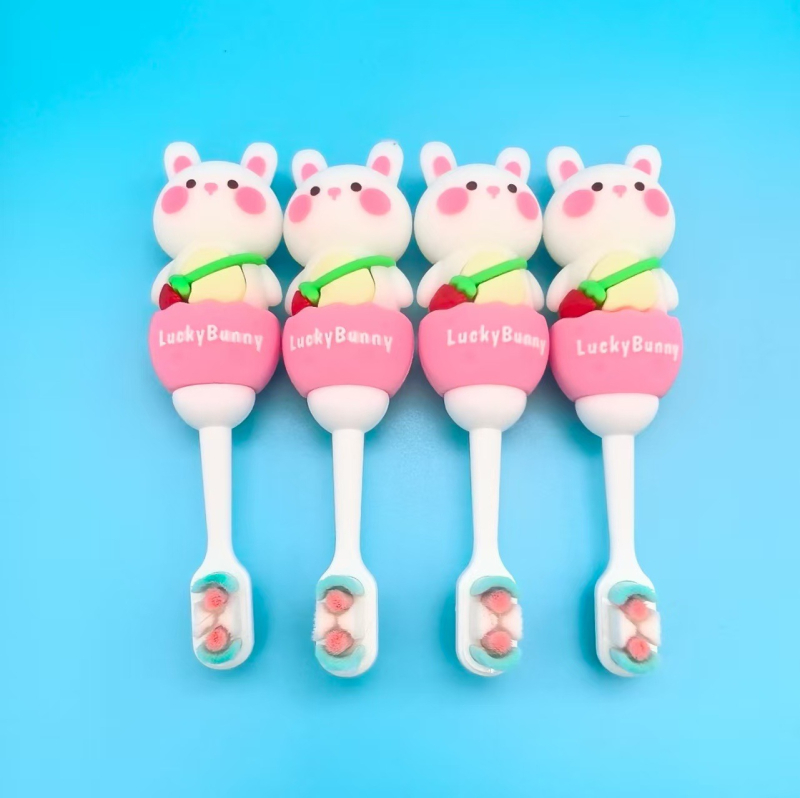 Χειροκίνητη οδοντόβουρτσα Happy Tooth Baby για παιδιά, εξαιρετικά μαλακές τρίχες, μήκος 11,5 cm, μοντέλο 054